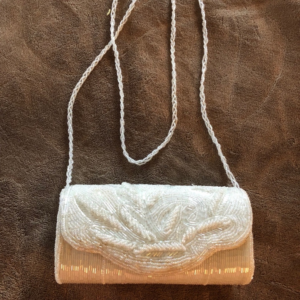 Beaded evening bag- Ivory